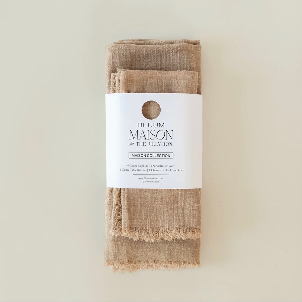 Bluum Maison + Jillian Harris: The Jilly Set - 4 napkins and one table runner